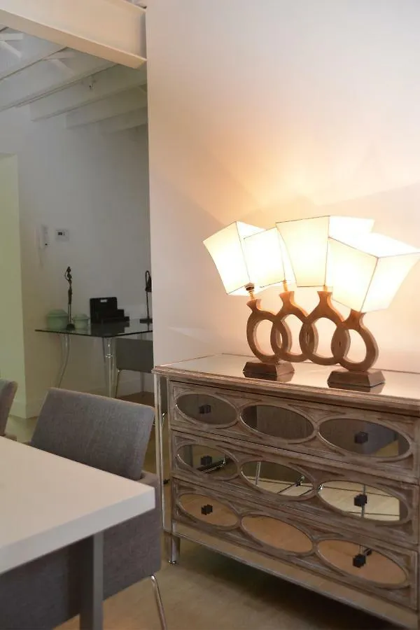 Antwerp Old Town Triplex Apartment