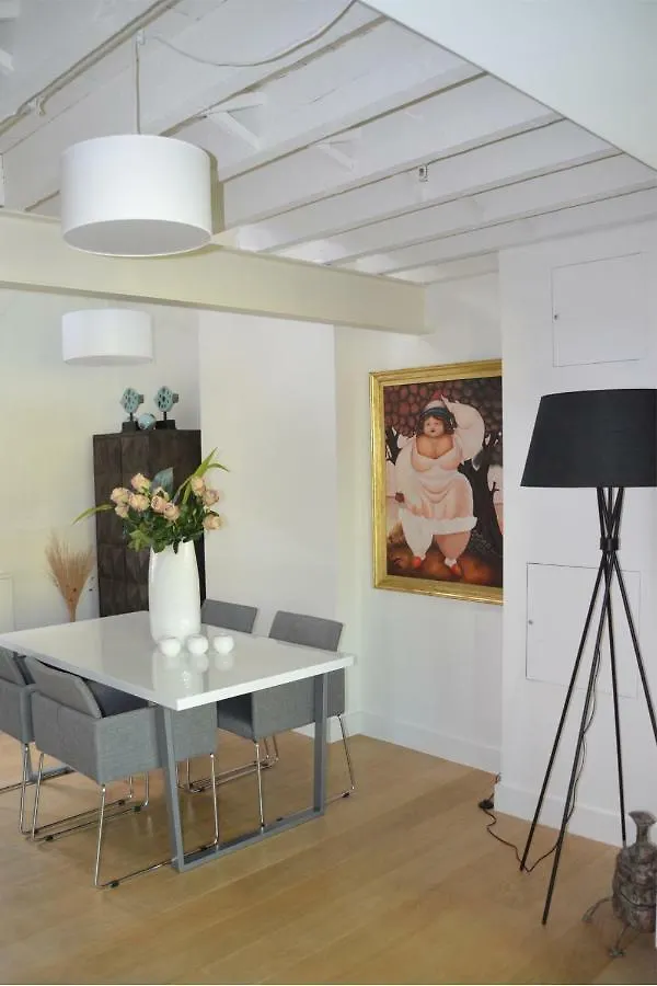 Antwerp Old Town Triplex Apartment