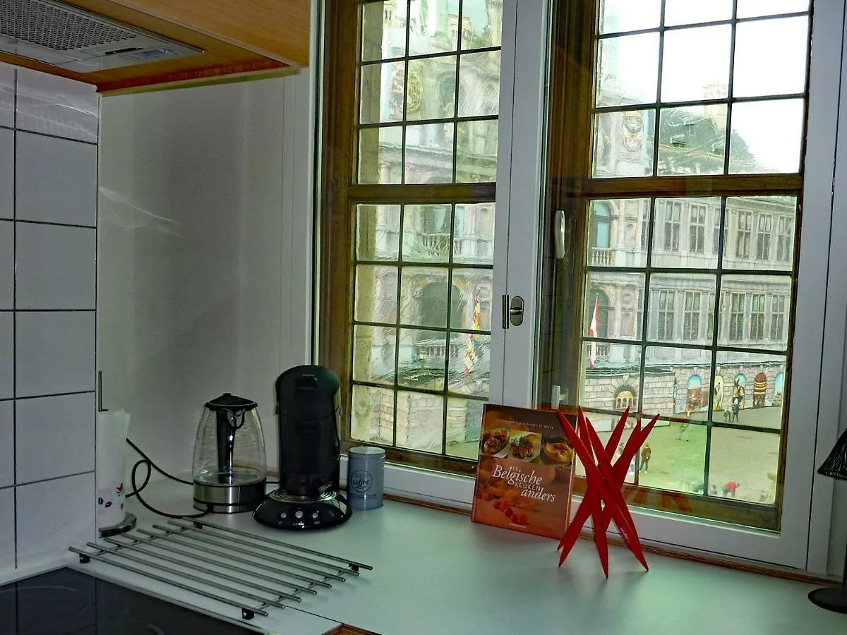 Antwerp Old Town Triplex Apartment 0*,
