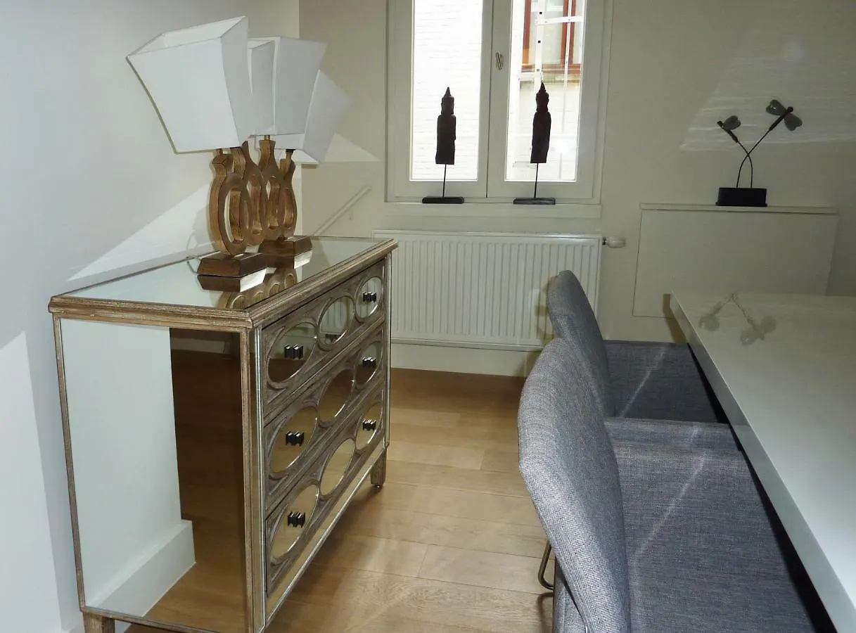 Antwerp Old Town Triplex Apartment