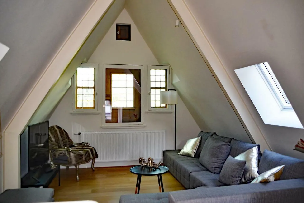 Antwerp Old Town Triplex Apartment 0*,